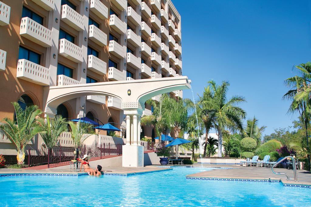 Hotel Lucerna Culiacán Buitenkant foto